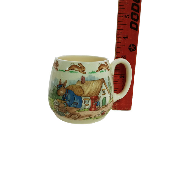 🐇 Bunnykins Easter Mug🧺🐰 Royal Doulton Vintage Postman Town Station Cup - Picture 6 of 12